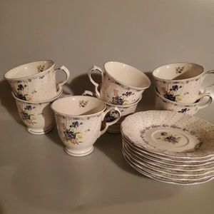 NIKKO Tableware BLUE PEONY Blue Dots Floral Center